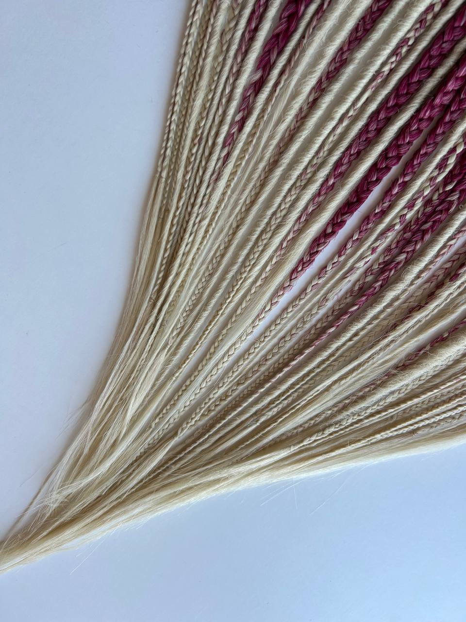 Handmade Synthetic Dreads – Custom DE & SE Dreadlock Extensions