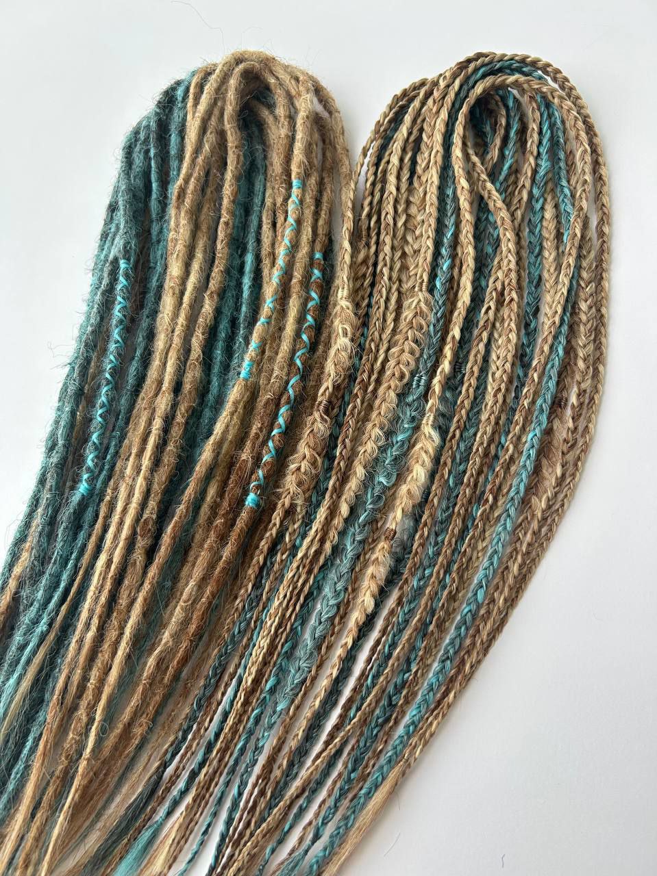 Handmade Synthetic Dreads – Custom DE & SE Dreadlock Extensions