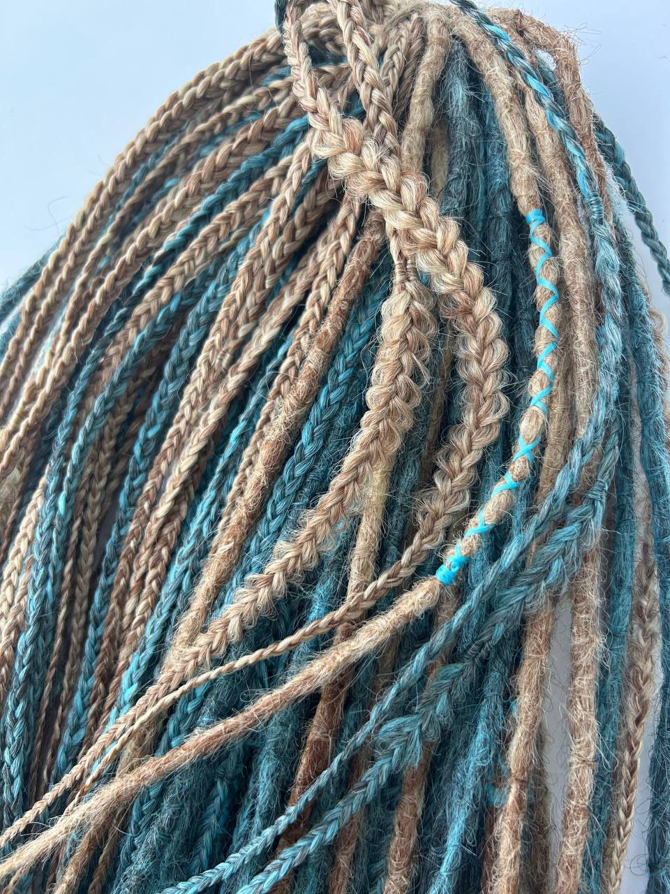 Handmade Synthetic Dreads – Custom DE & SE Dreadlock Extensions