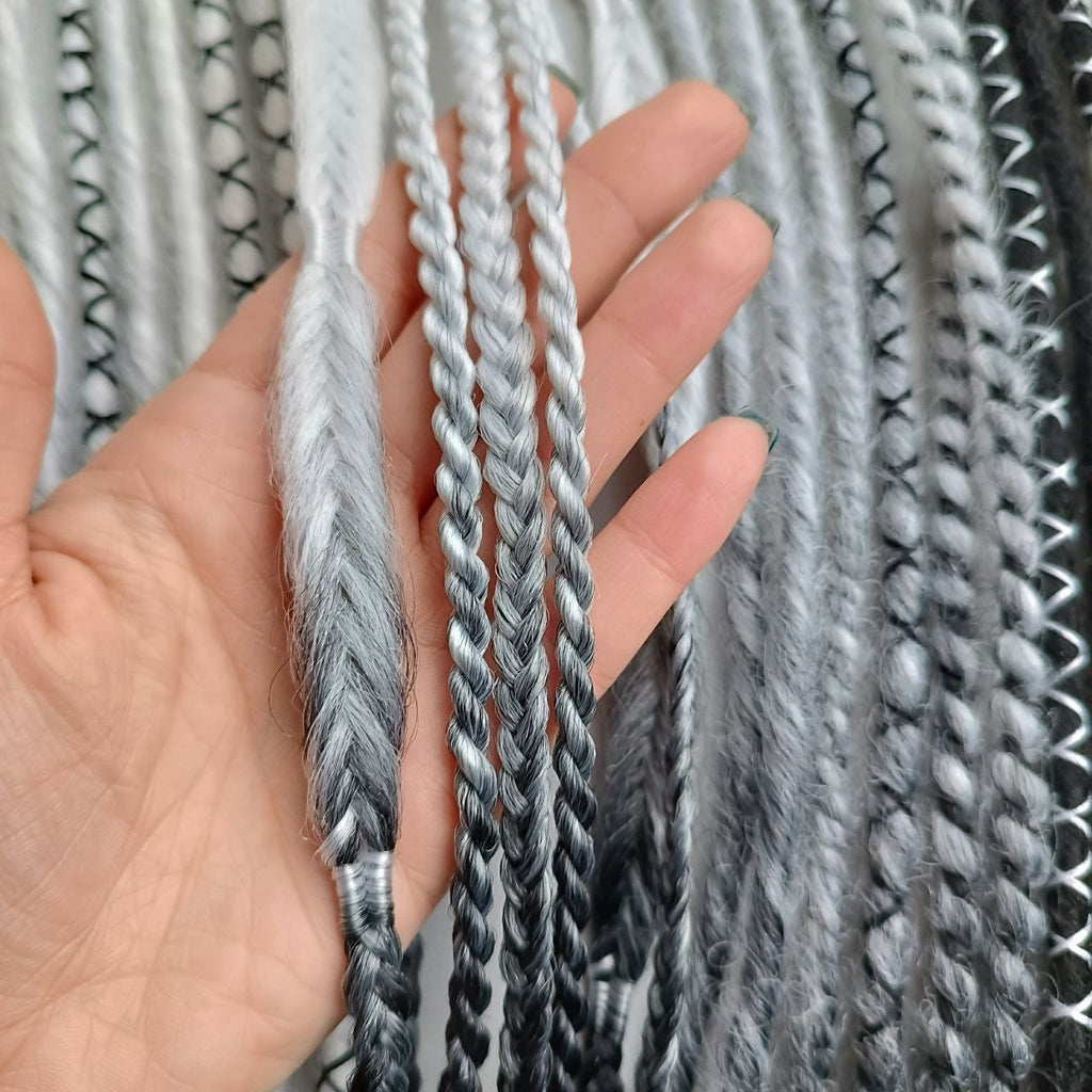Handmade Synthetic Dreads – Custom DE & SE Dreadlock Extensions