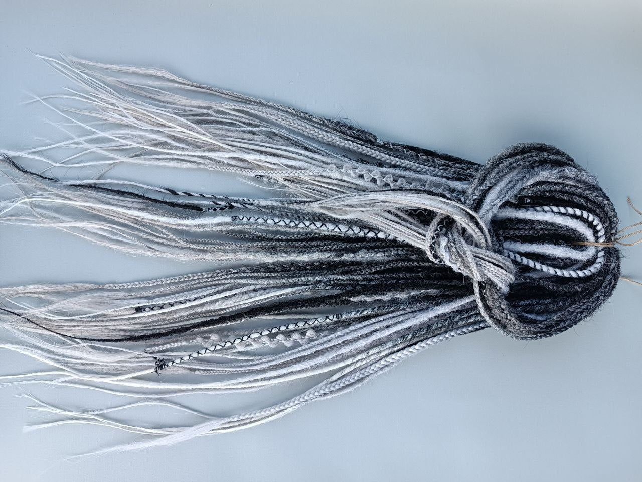 Handmade Synthetic Dreads – Custom DE & SE Dreadlock Extensions