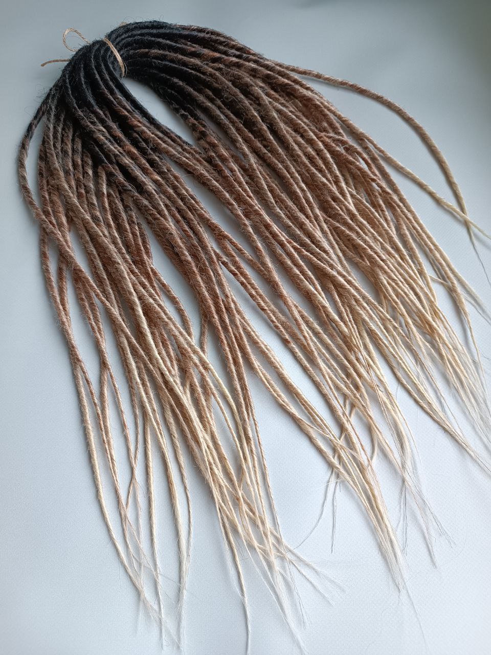 Handmade Synthetic Dreads – Custom DE & SE Dreadlock Extensions