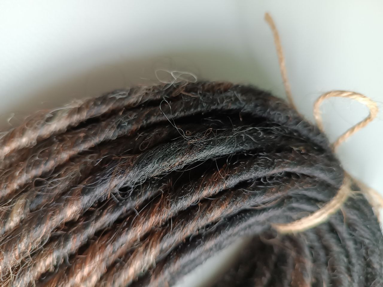 Handmade Synthetic Dreads – Custom DE & SE Dreadlock Extensions