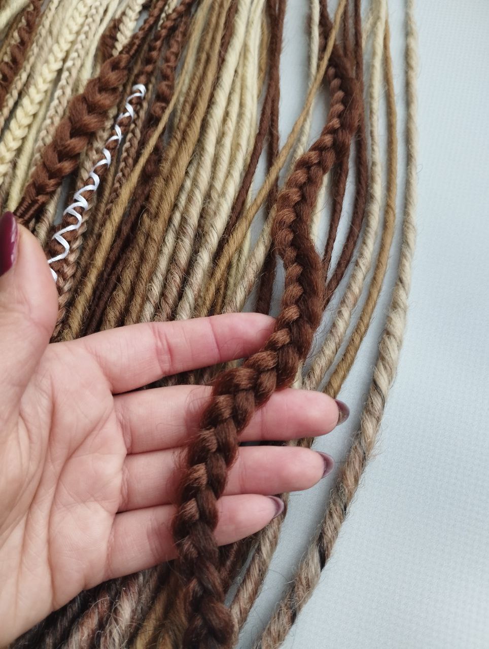 Handmade Synthetic Dreads – Custom DE & SE Dreadlock Extensions