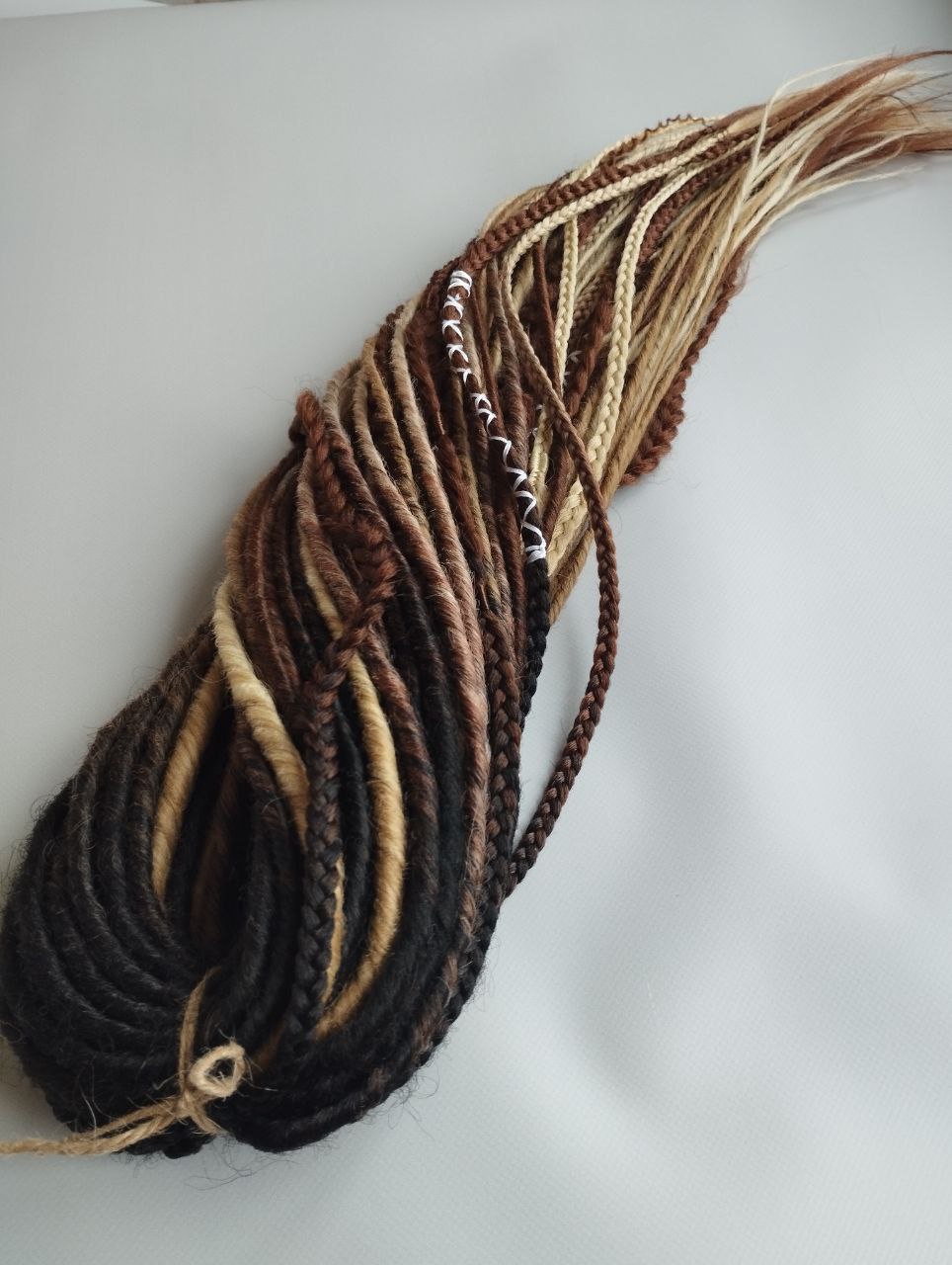 Handmade Synthetic Dreads – Custom DE & SE Dreadlock Extensions