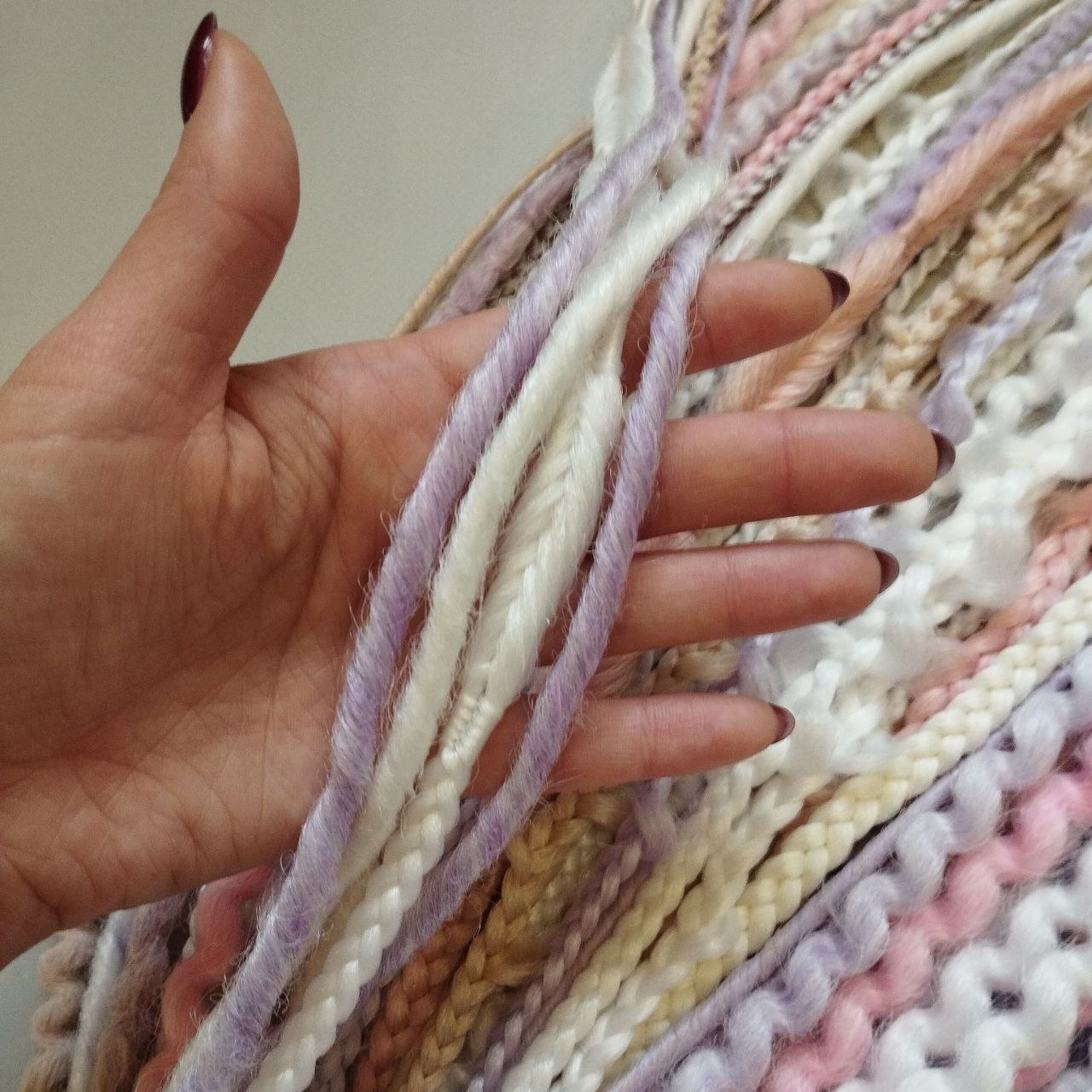 Handmade Synthetic Dreads – Custom DE & SE Dreadlock Extensions