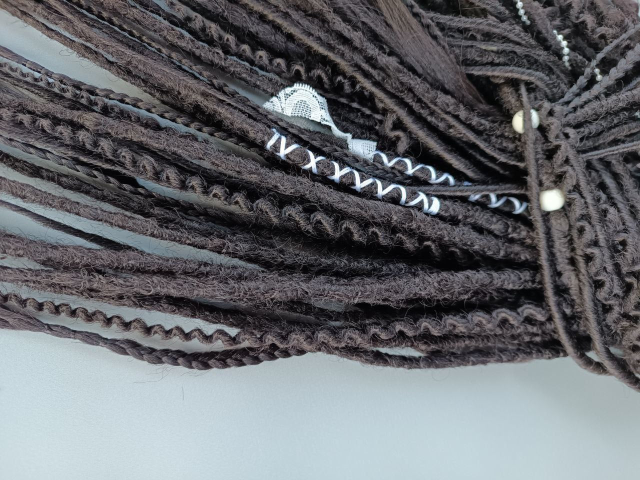 Handmade Synthetic Dreads – Custom DE & SE Dreadlock Extensions