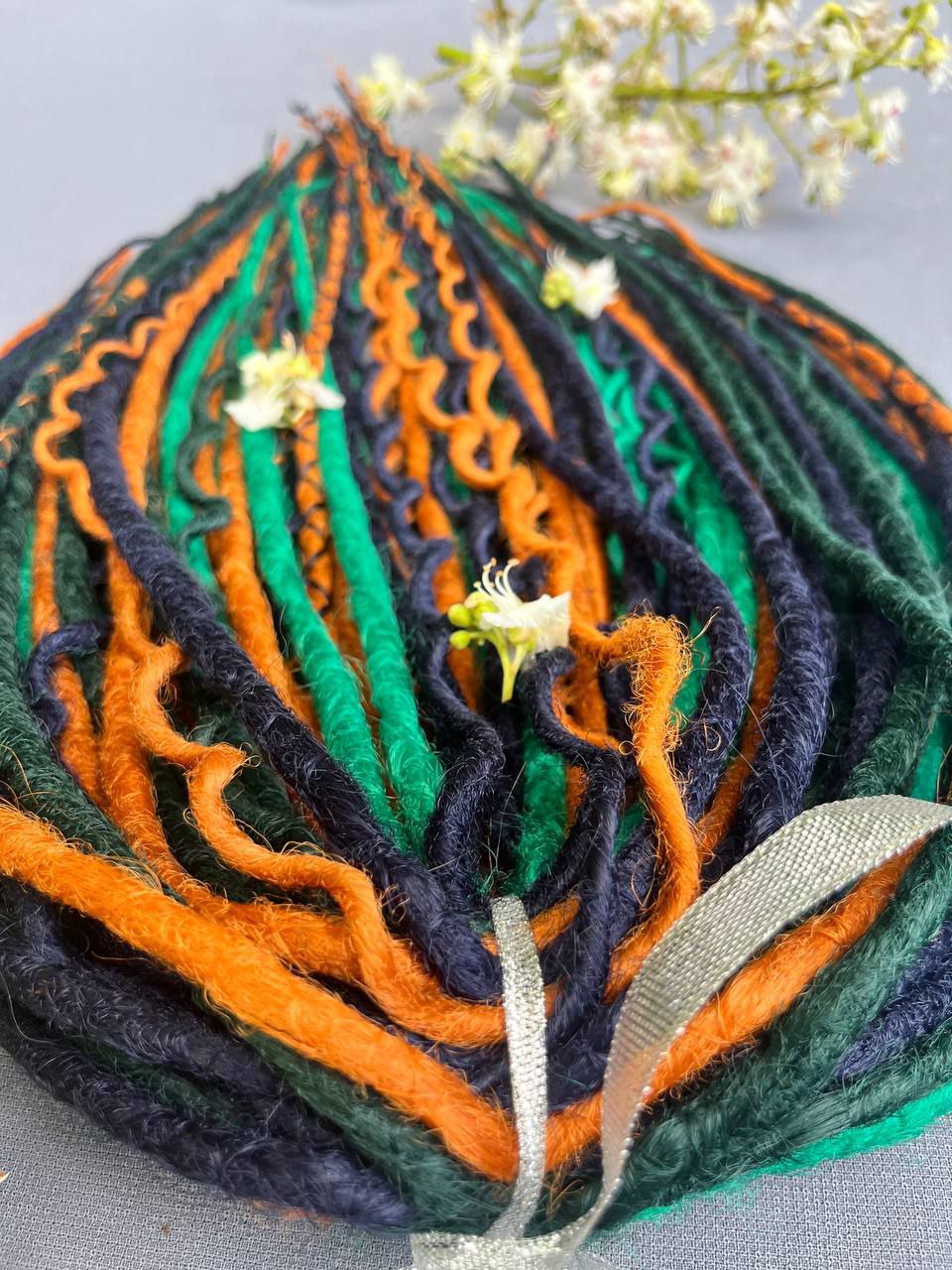 Handmade Synthetic Dreads – Custom DE & SE Dreadlock Extensions