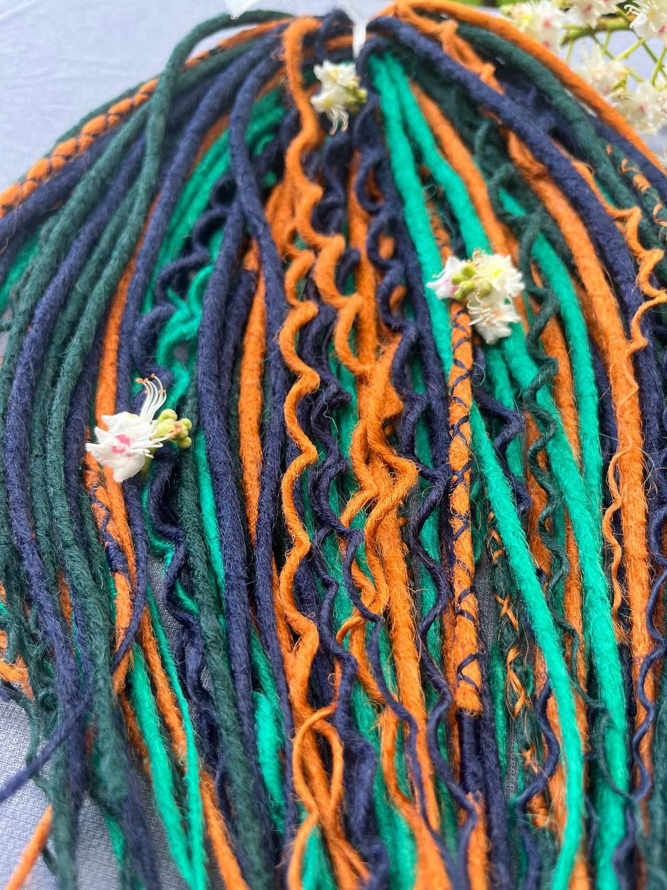 Handmade Synthetic Dreads – Custom DE & SE Dreadlock Extensions