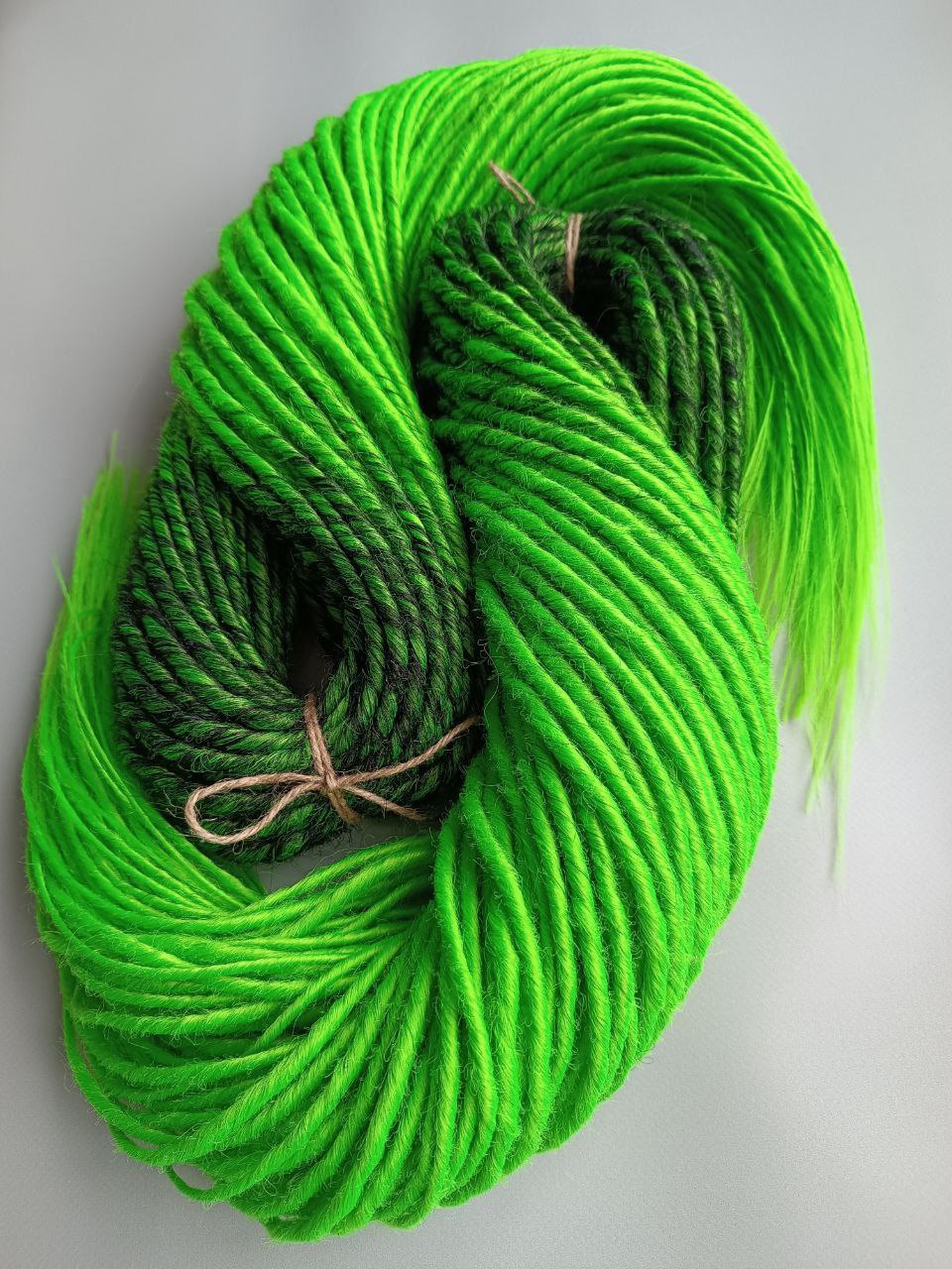 Handmade Synthetic Dreads – Custom DE & SE Dreadlock Extensions