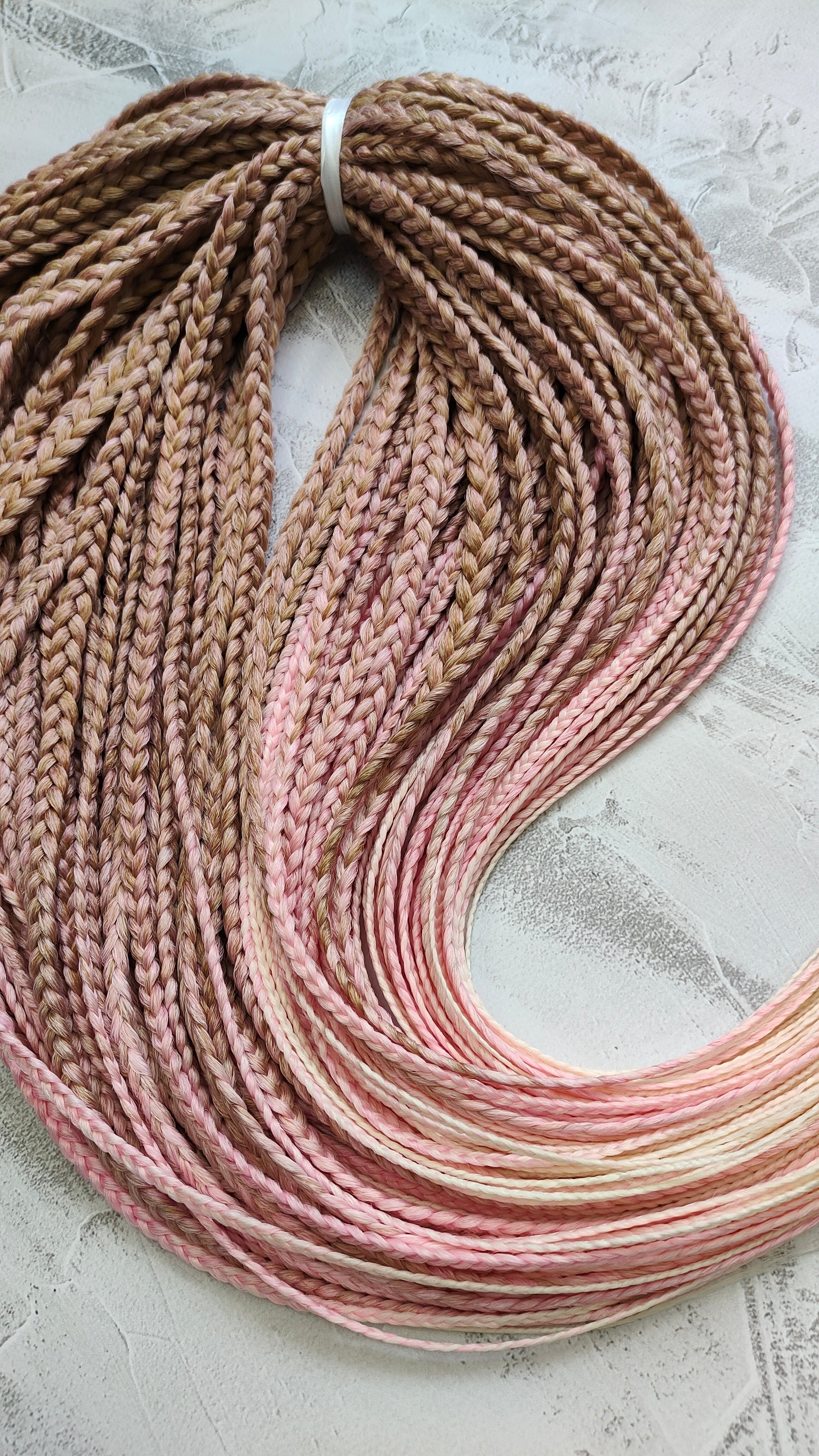 Handmade Synthetic Dreads – Custom DE & SE Dreadlock Extensions