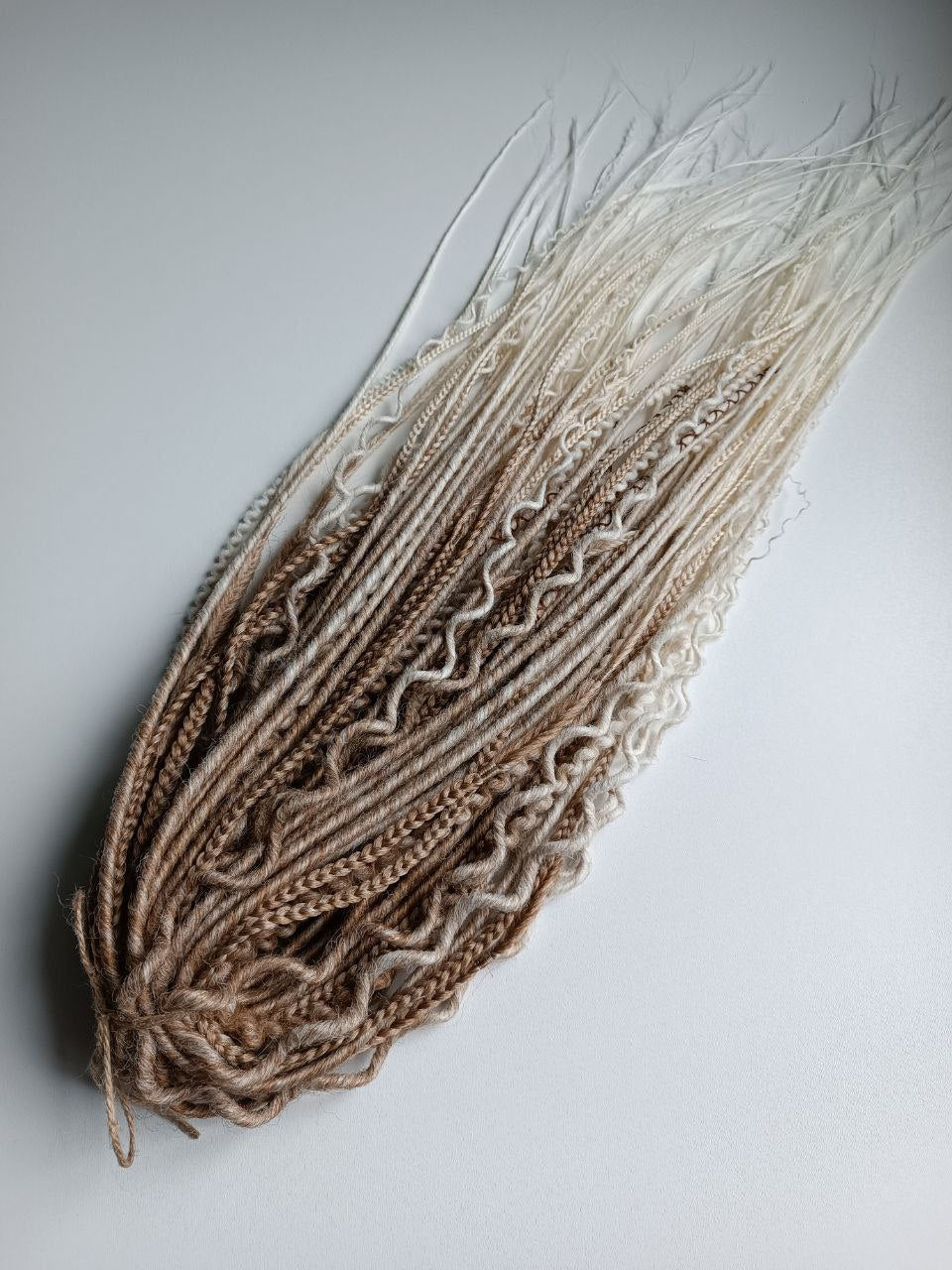 Handmade Synthetic Dreads – Custom DE & SE Dreadlock Extensions