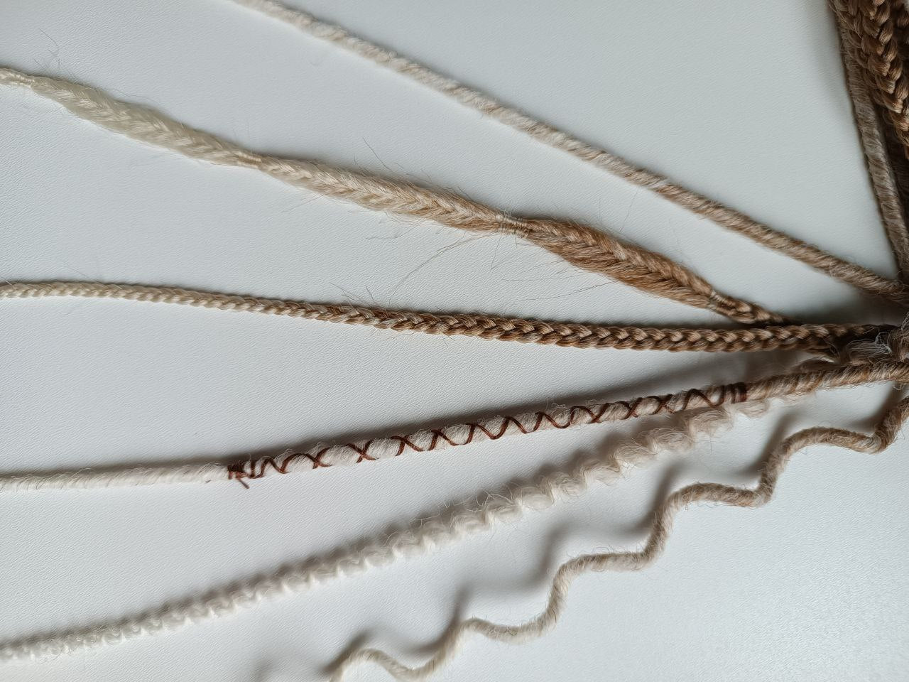 Handmade Synthetic Dreads – Custom DE & SE Dreadlock Extensions