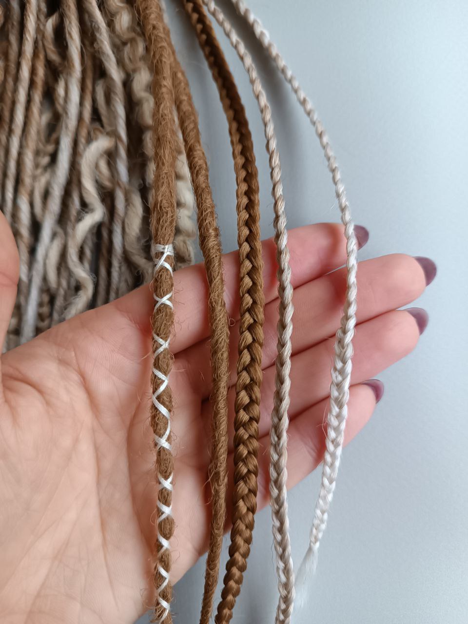 Handmade Synthetic Dreads – Custom DE & SE Dreadlock Extensions